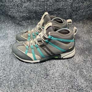 Montrail Mountain Masochist Mid OutDry Hiking Shoes Size 9 Women’s
